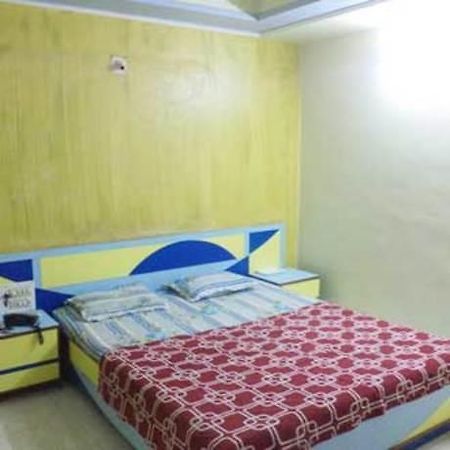 Hotel Gokul Gandhinagar Exterior photo